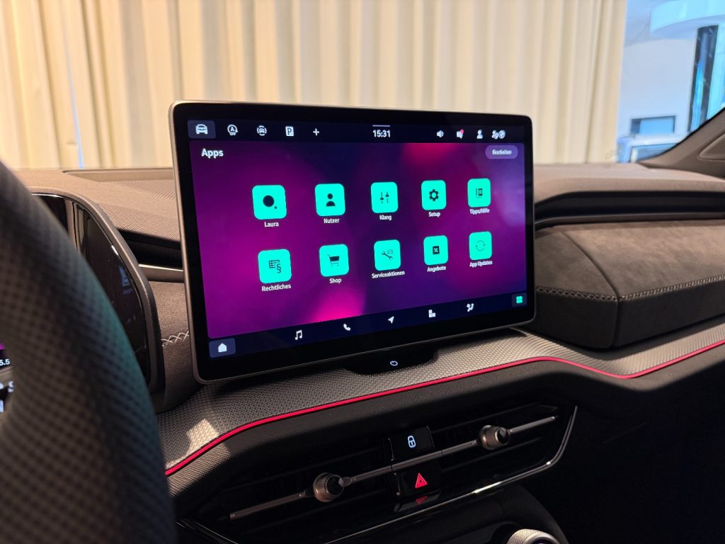 SKODA Kodiaq 2.0 TDI 4x4 DSG Sportline Panorama GANCIO LED Navi - 16