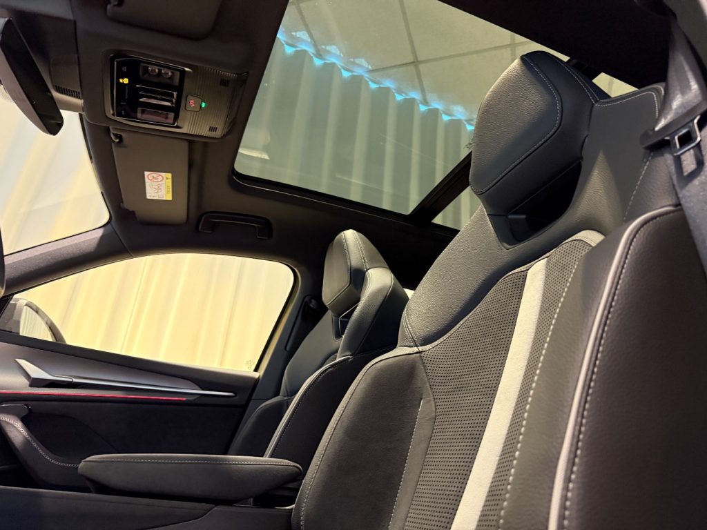 SKODA Kodiaq 2.0 TDI 4x4 DSG Sportline Panorama GANCIO LED Navi - 21