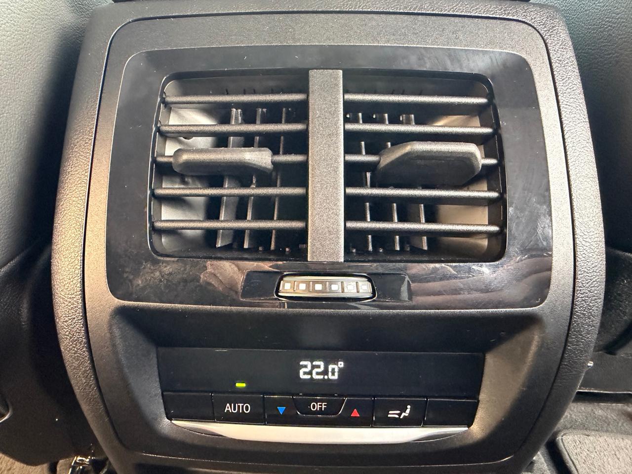 BMW X4 xDrive20d 48V Business Advantage SPORT - 11