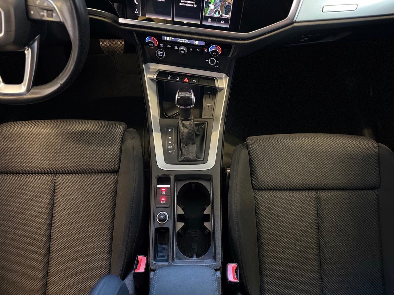 AUDI Q3 35 TDI quattro S tronic S line edition - 15