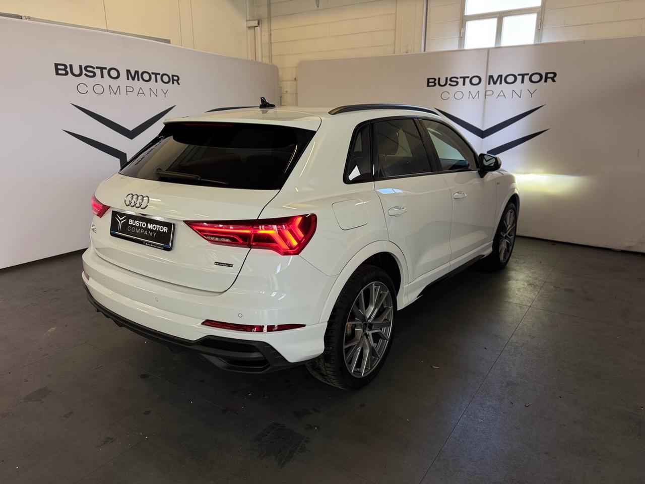 AUDI Q3 35 TDI quattro S tronic S line edition - 6