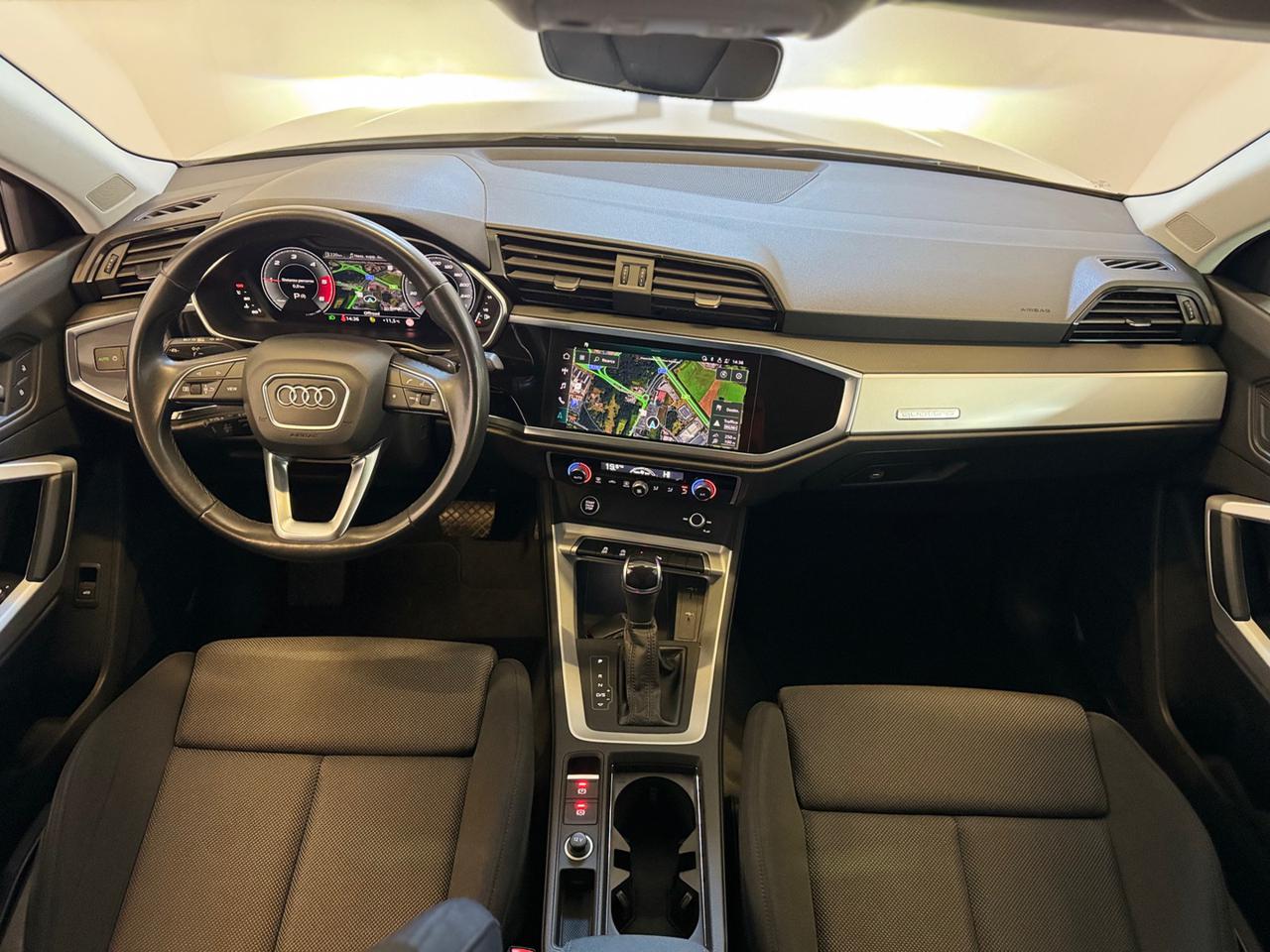 AUDI Q3 35 TDI quattro S tronic S line edition - 11