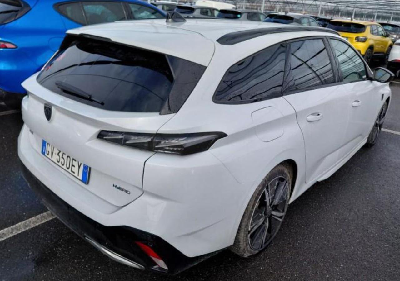 PEUGEOT 308 Plug-in Hybrid 225 e-EAT8 SW GT - 4