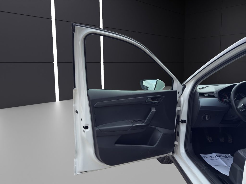 SEAT Arona 1.0 TGI Black Edition - 12