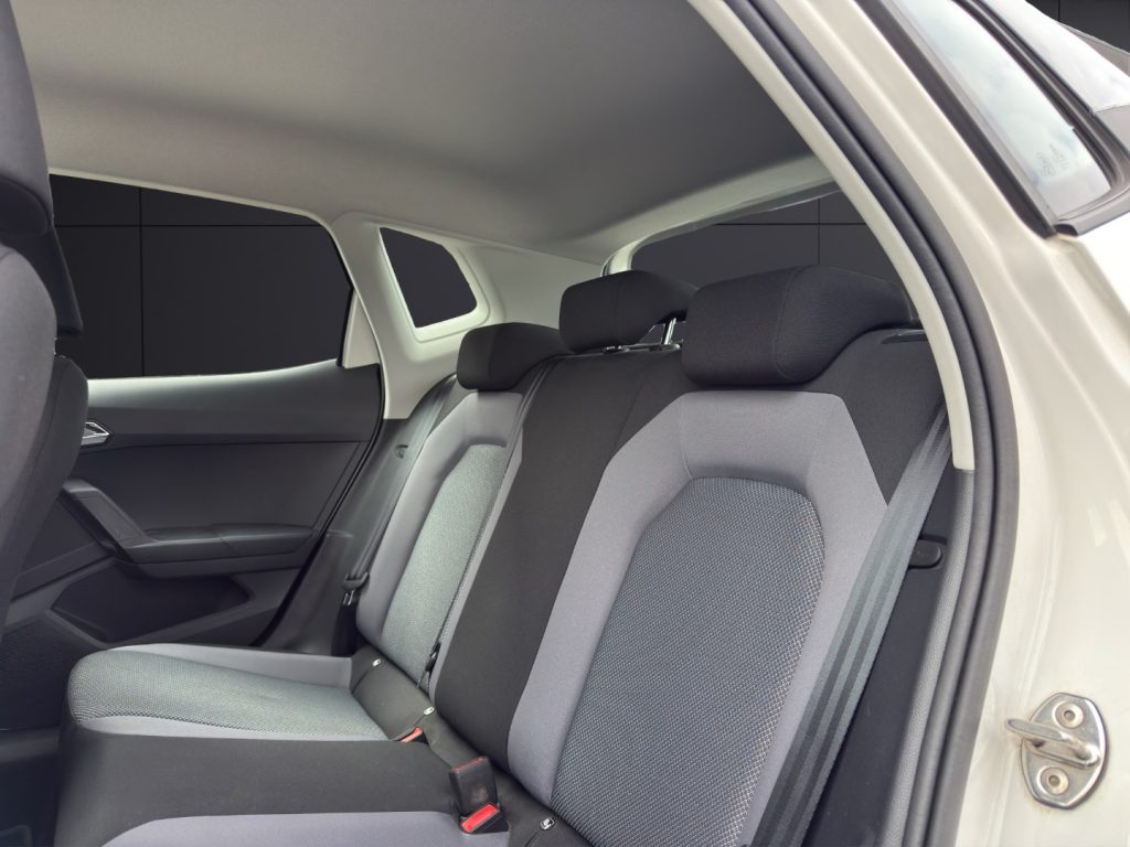 SEAT Arona 1.0 TGI Black Edition - 13