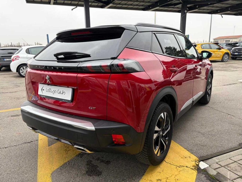 PEUGEOT 2008 PureTech 130 S&S GT - 6