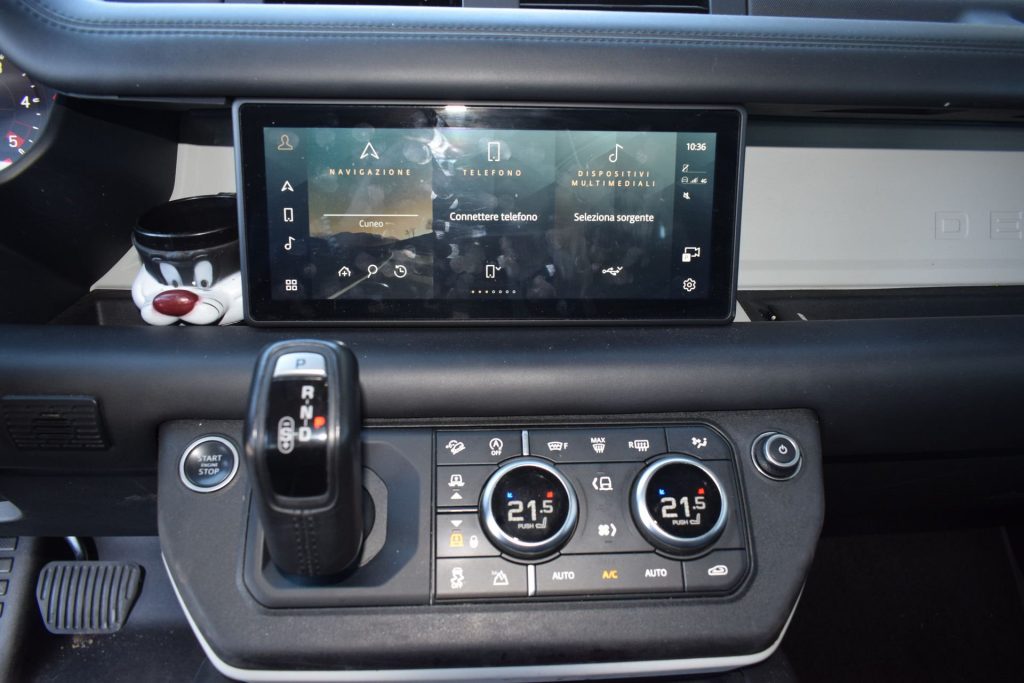 LAND ROVER Defender 3.0D I6 200 110 SE AWD N1 AUTOCARRO IVA ESPOSTA - 11