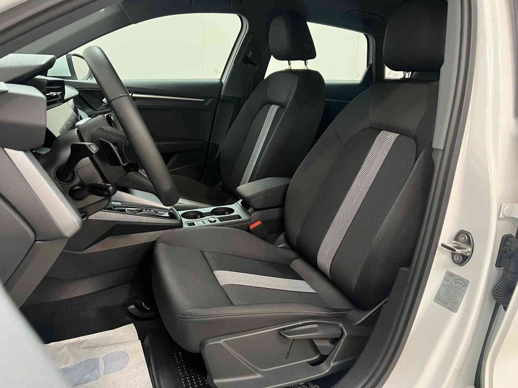 AUDI A3 SPB 30 TFSI S tronic Business Advanced - 6