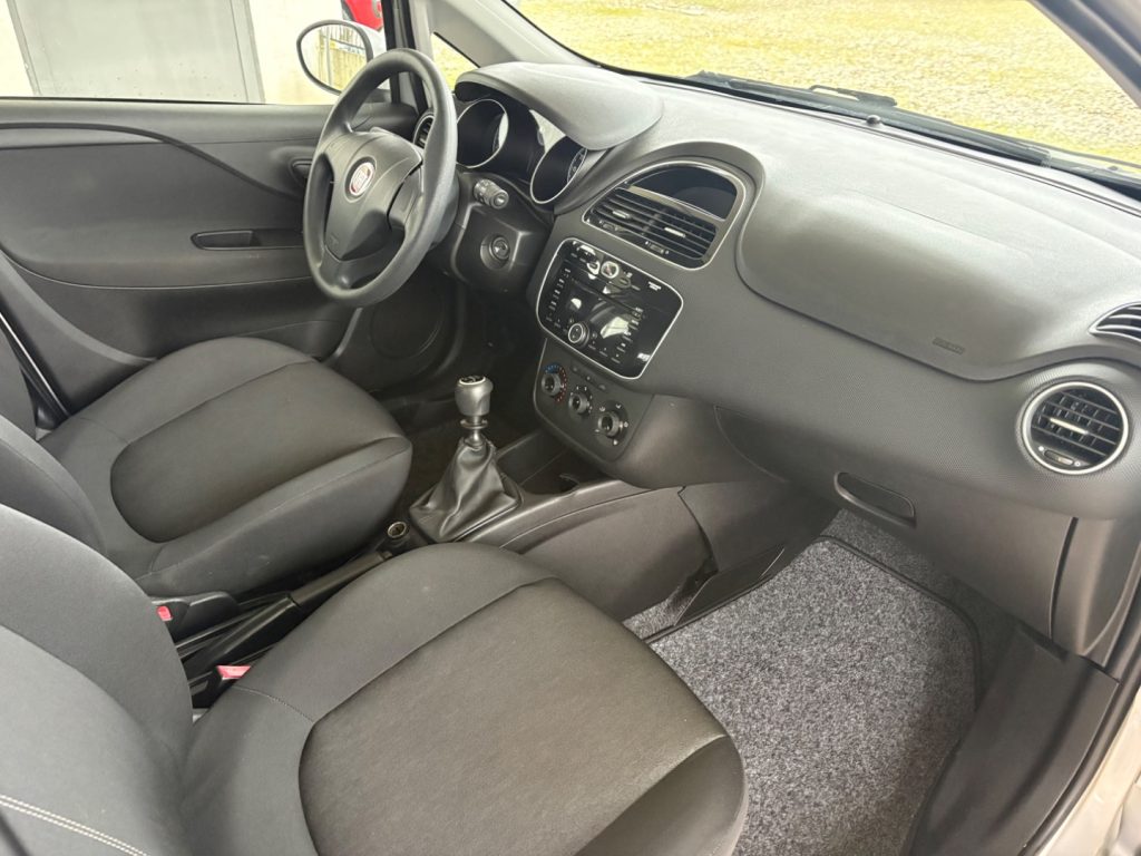 FIAT Punto 1.2 8V 5 porte Street POCHI CHILOMETRI EURO 6 - 12