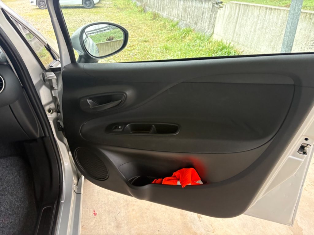 FIAT Punto 1.2 8V 5 porte Street POCHI CHILOMETRI EURO 6 - 27