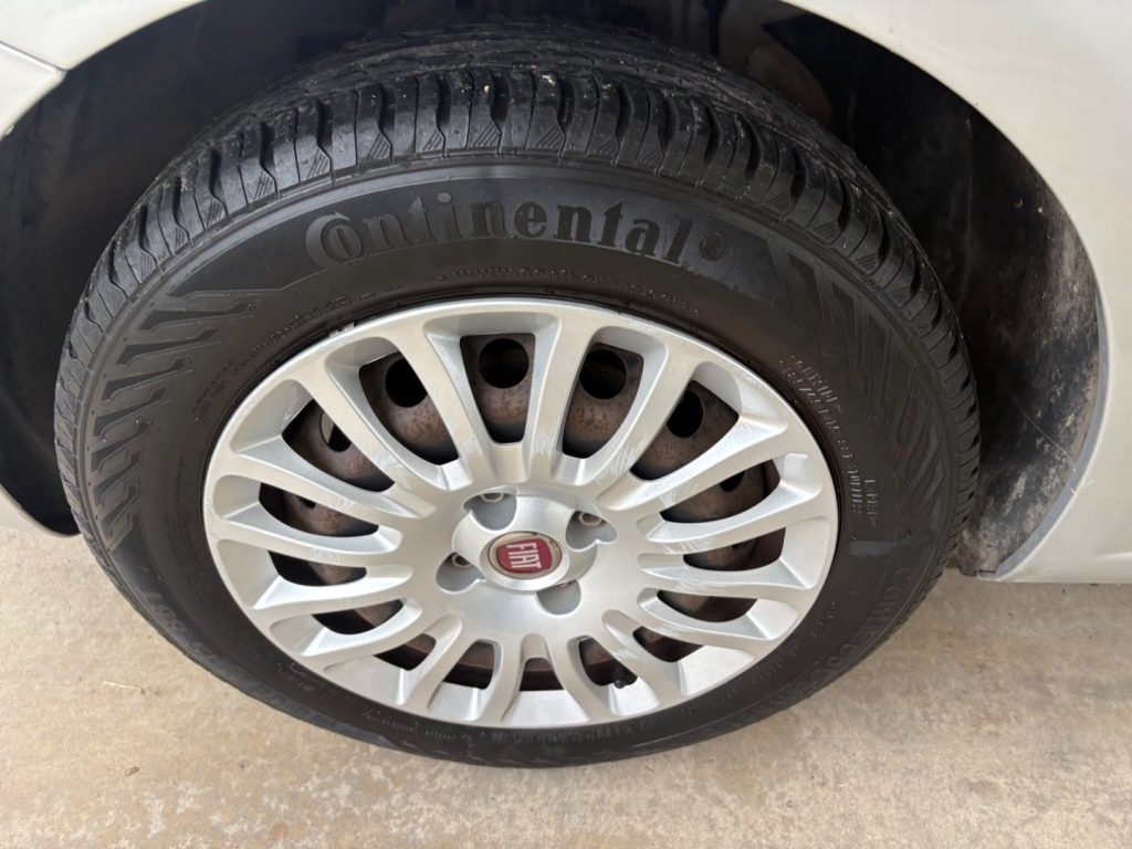 FIAT Punto 1.2 8V 5 porte Street POCHI CHILOMETRI EURO 6 - 37