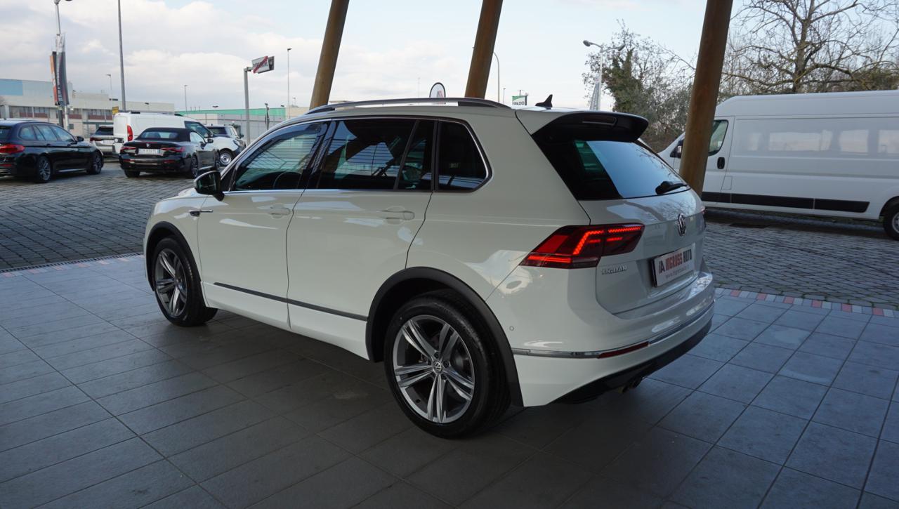 VOLKSWAGEN Tiguan 2.0 TDI 150 CV SCR DSG R-Line - 3