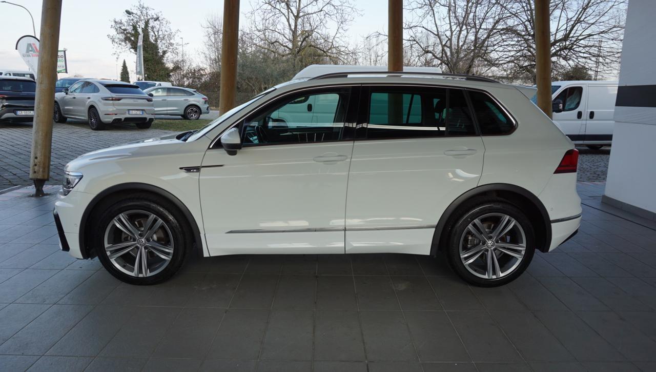 VOLKSWAGEN Tiguan 2.0 TDI 150 CV SCR DSG R-Line - 2