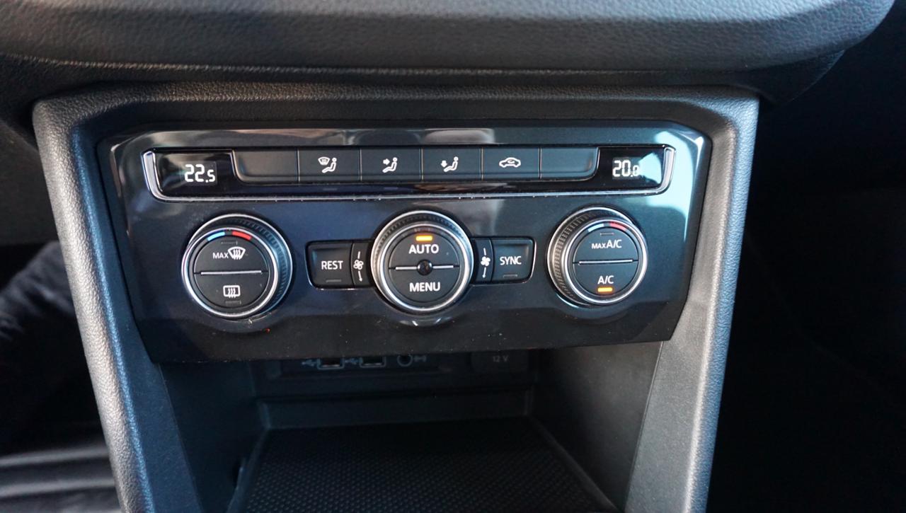 VOLKSWAGEN Tiguan 2.0 TDI 150 CV SCR DSG R-Line - 28