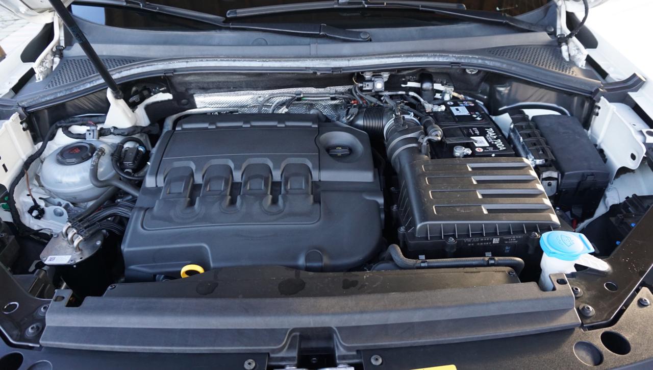 VOLKSWAGEN Tiguan 2.0 TDI 150 CV SCR DSG R-Line - 38