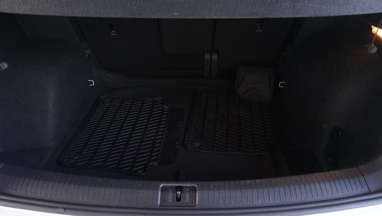 VOLKSWAGEN Tiguan 2.0 TDI 150 CV SCR DSG R-Line - 33