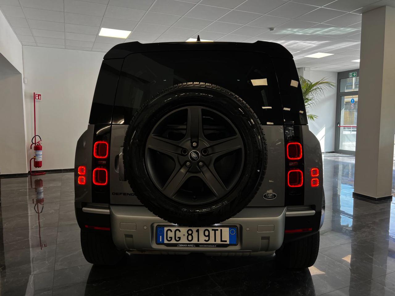 Land Rover Defender 110 3.0D I6 200 CV AWD X-Dynamic SE / AUTOCARRO 2022 - foto 5