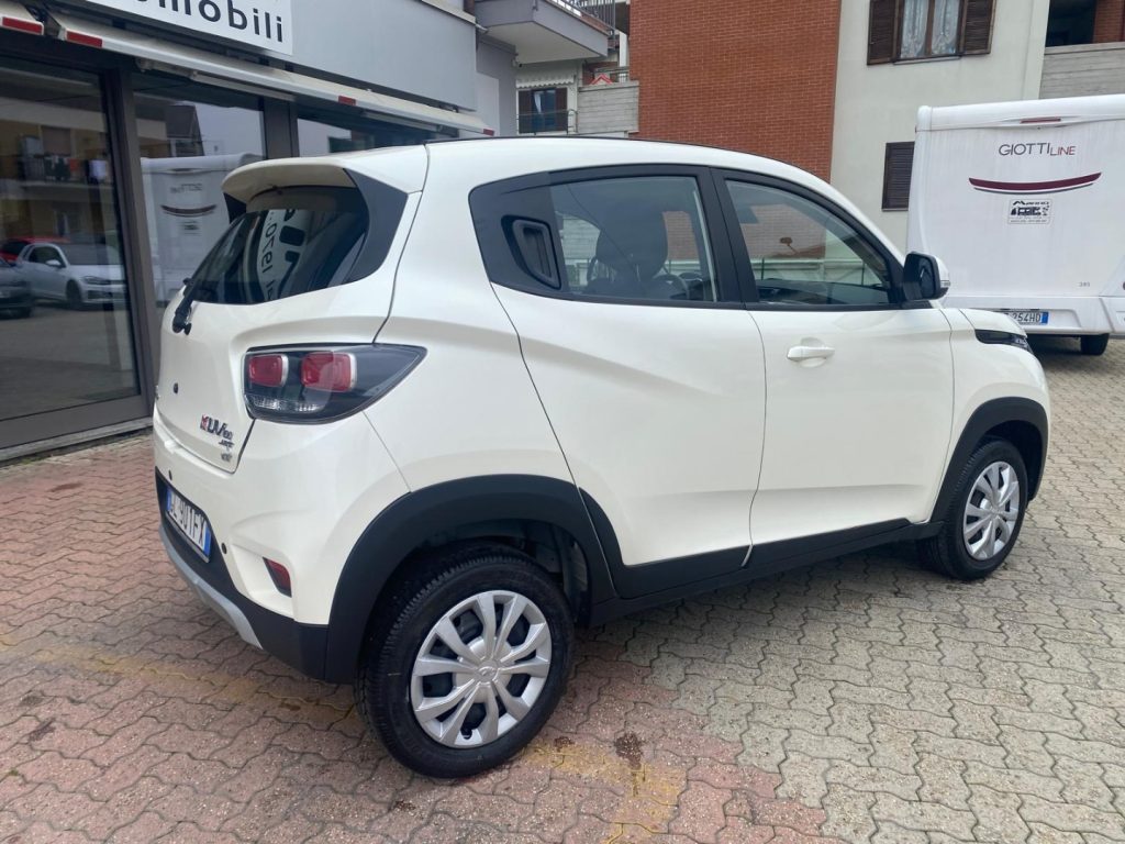 MAHINDRA KUV100 1.2  K6+ Fendi*Sensori post - 5