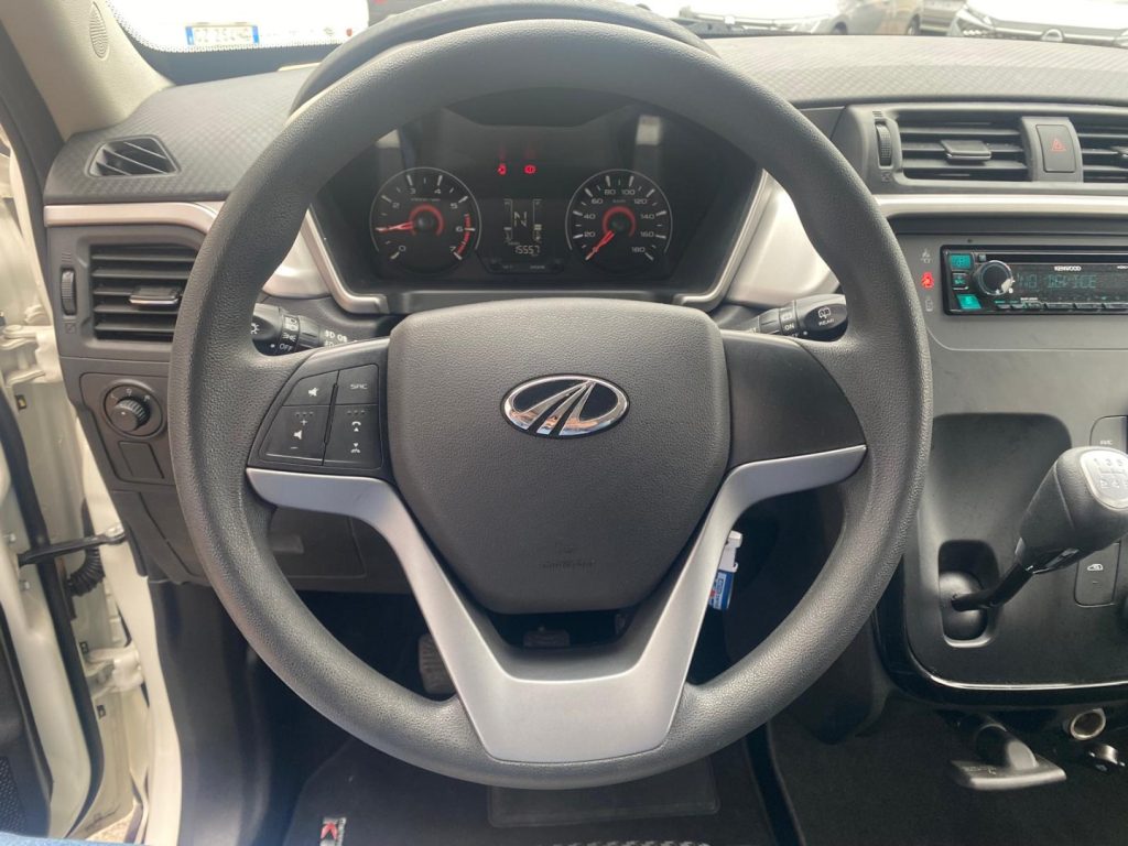 MAHINDRA KUV100 1.2  K6+ Fendi*Sensori post - 13