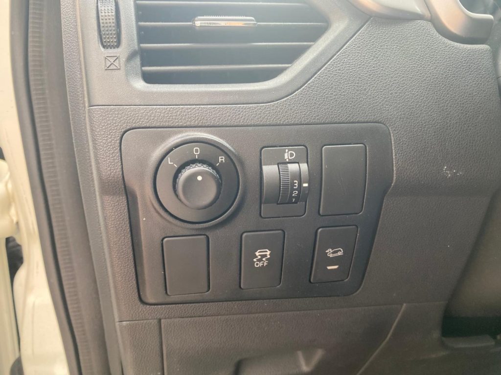 MAHINDRA KUV100 1.2  K6+ Fendi*Sensori post.*Ruotino - 15