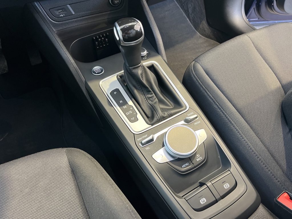 AUDI Q2 2.0TDI S-TRONIC - 16