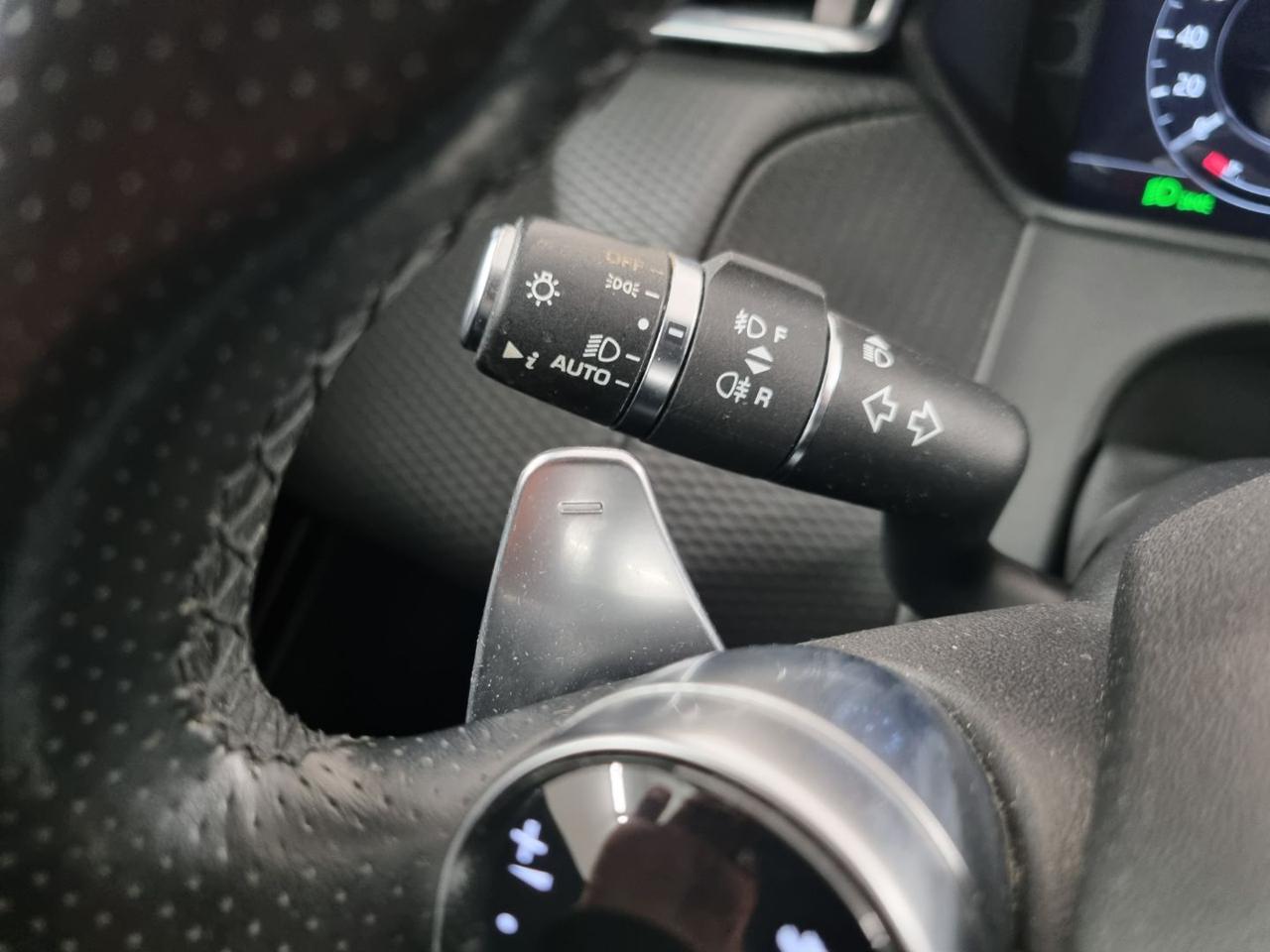 LAND ROVER Range Rover Velar 2.0D I4 240 CV R-Dynamic - 30