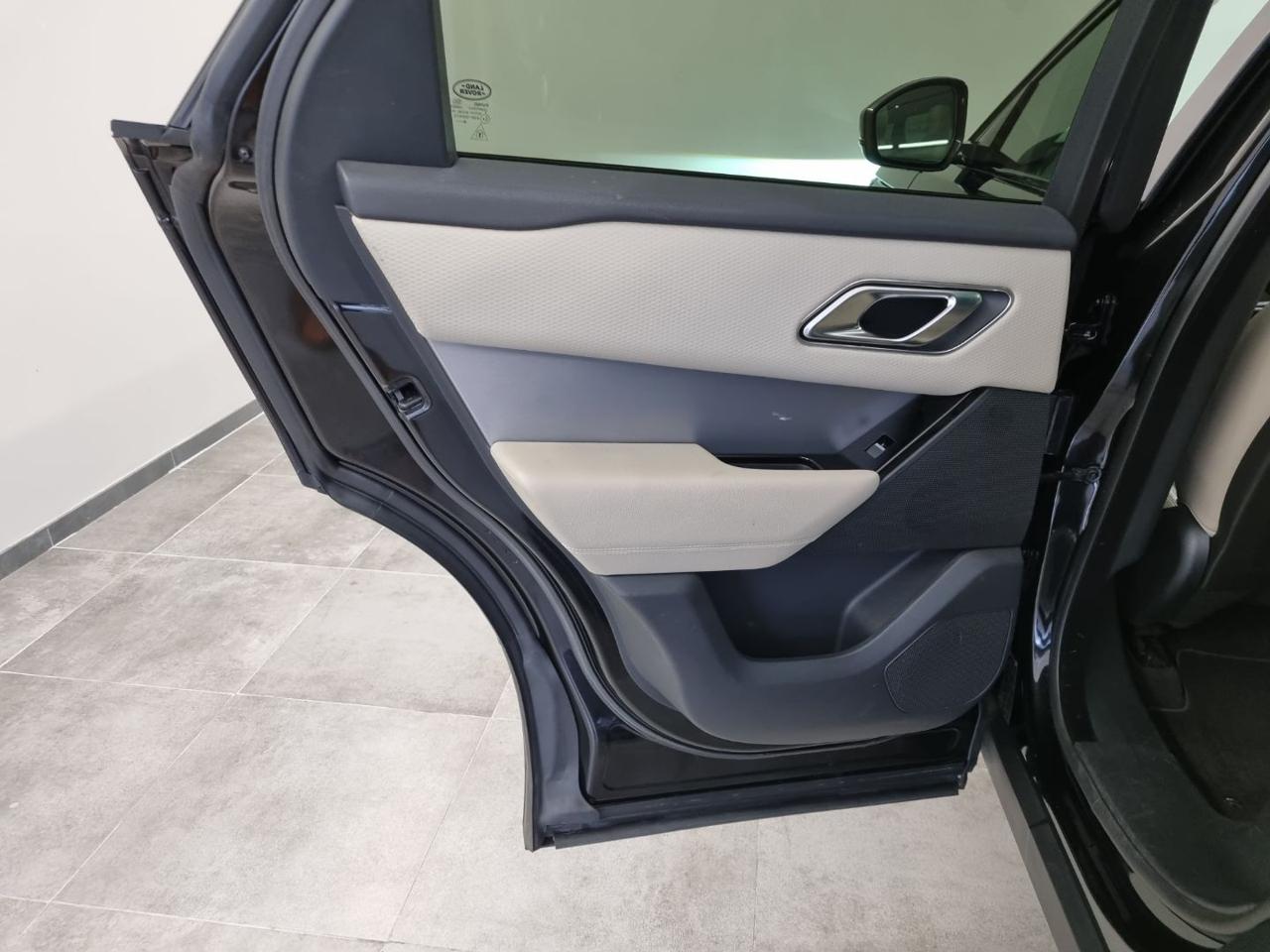LAND ROVER Range Rover Velar 2.0D I4 240 CV R-Dynamic - 23