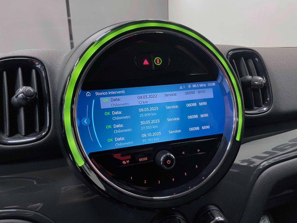 MINI Countryman 1.5 ONE D BUSINESS AUTO - IVA DEDUCIBILE - 26