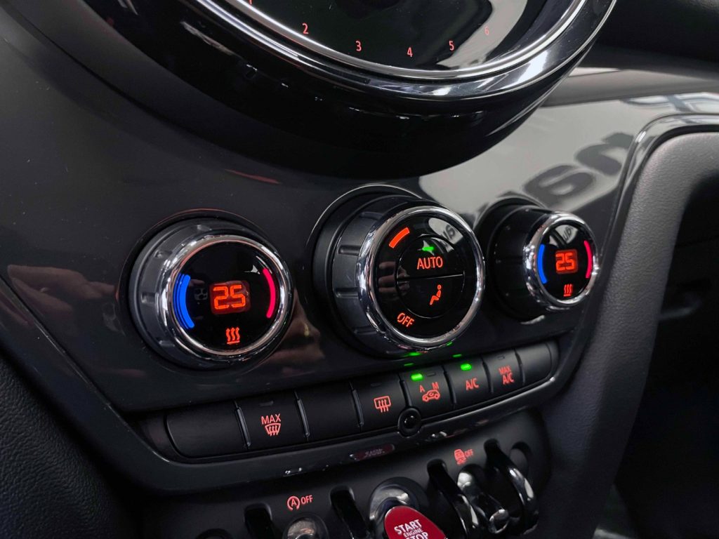 MINI Countryman 1.5 ONE D BUSINESS AUTO - IVA DEDUCIBILE - 27