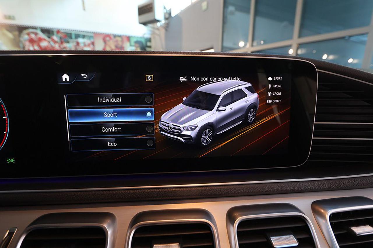 MERCEDES-BENZ GLE 300 d 4Matic Mild Hybrid Premium AMG - 37