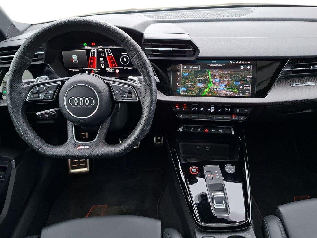 AUDI RS 3 SPB TFSI quattro S tronic - 8