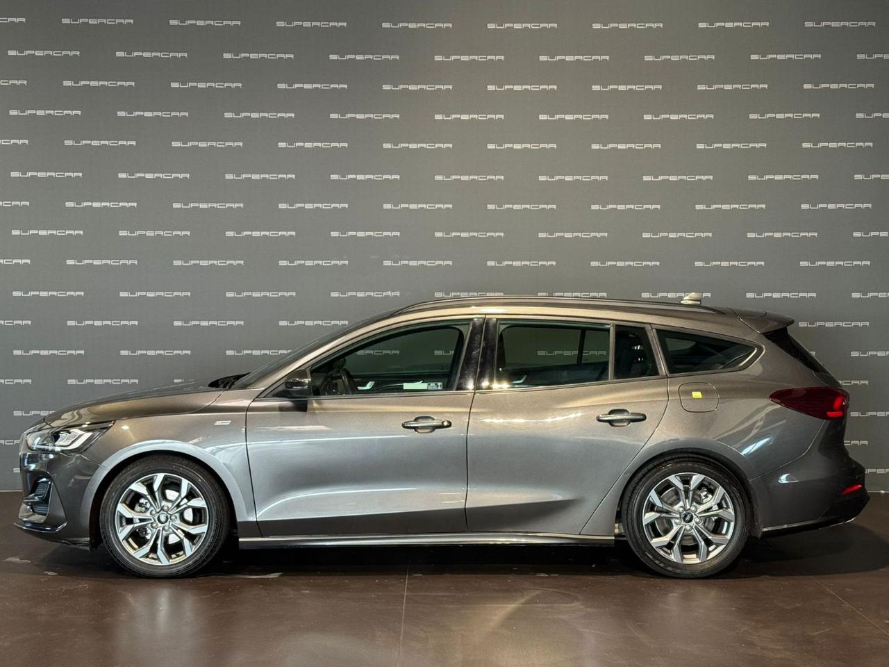 FORD Focus 1.5 EcoBlue 115 CV automatico SW ST-Line - 5