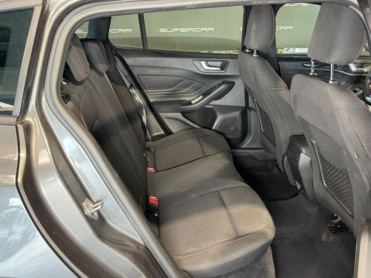 FORD Focus 1.5 EcoBlue 115 CV automatico SW ST-Line - 13