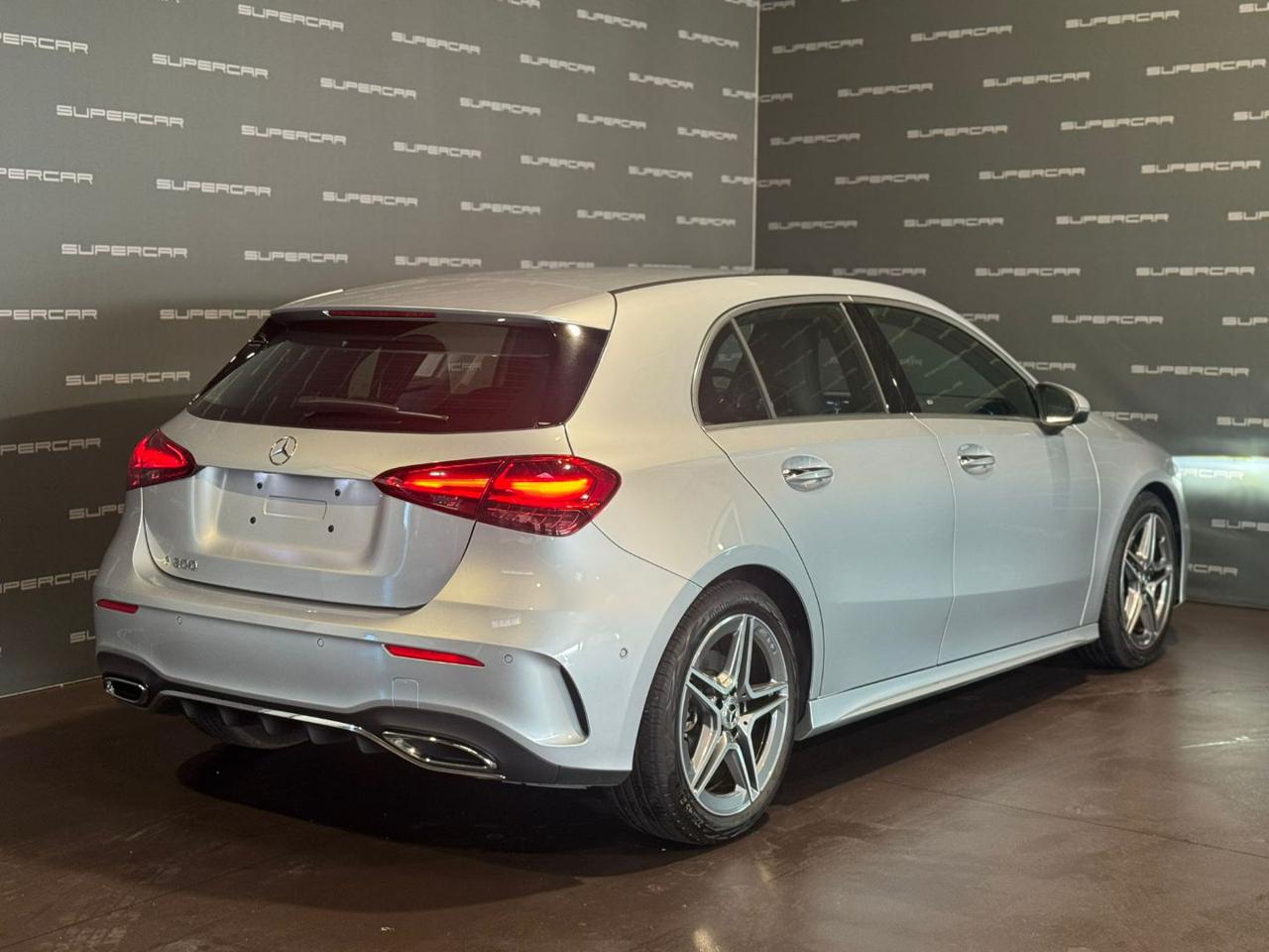 MERCEDES-BENZ A 200 Automatic AMG Line Advanced Plus - 3
