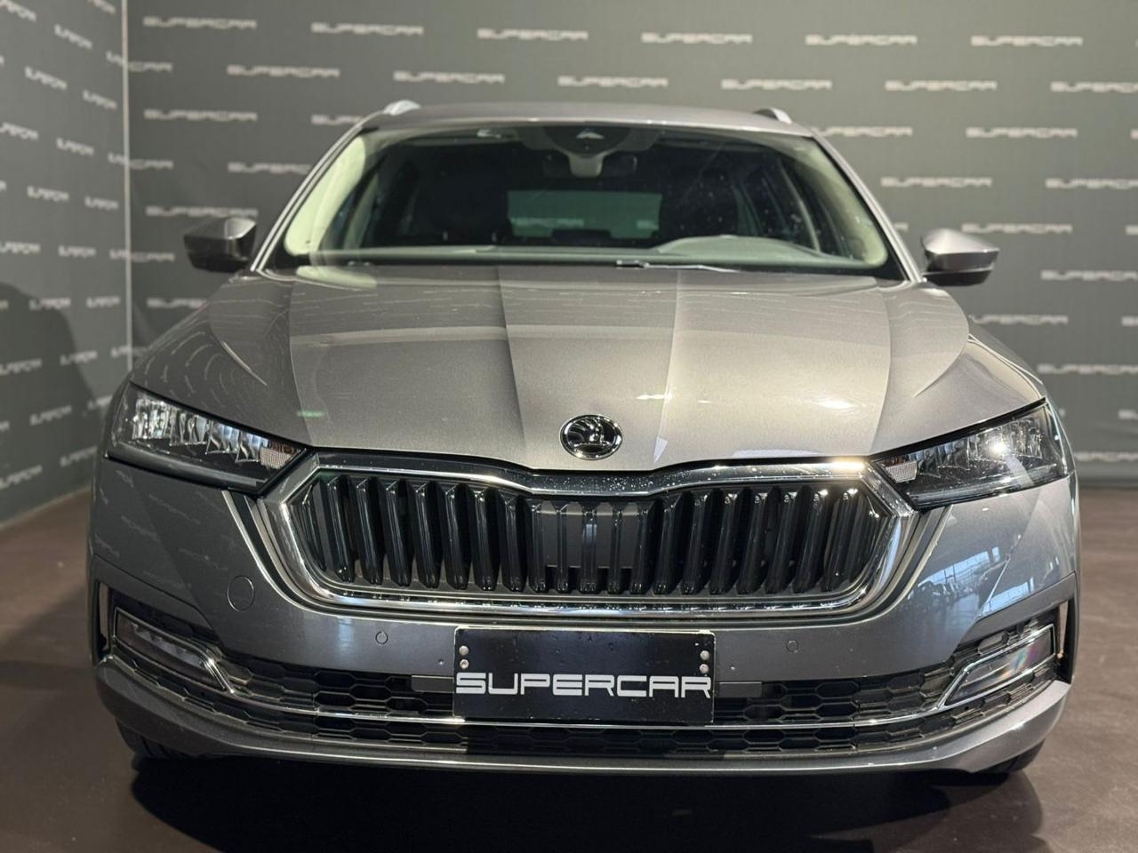 SKODA Octavia 2.0 TDI EVO SCR DSG Wagon Style - 2