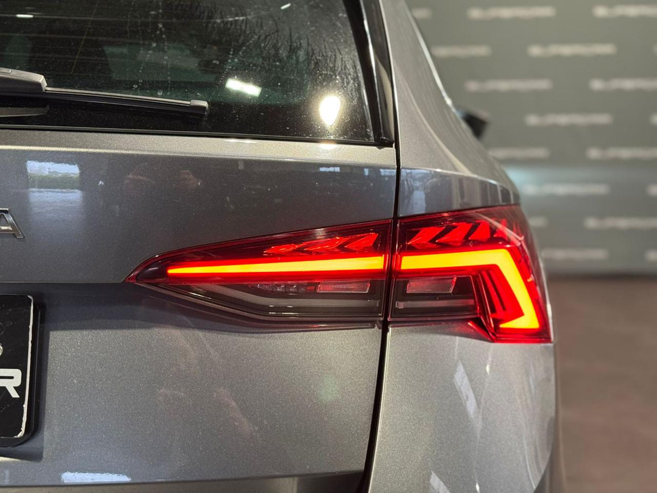 SKODA Octavia 2.0 TDI EVO SCR DSG Wagon Style - 6