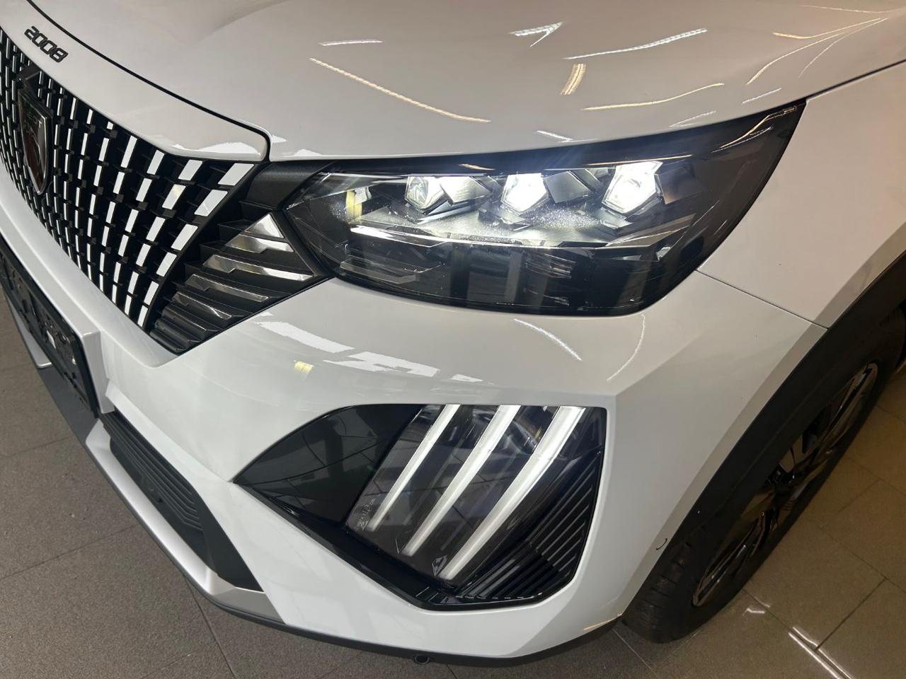 PEUGEOT 2008 Hybrid 145 e-DCS6 GT Cerchi 18 & Pack Drive assist - 4