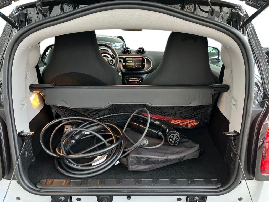 SMART ForTwo EQ Passion 4,6 kW - 13