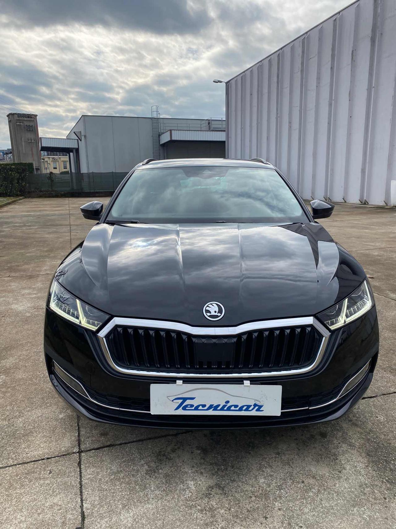 SKODA Octavia 2.0 TDI EVO SCR 150 CV Wagon Sportline - 2