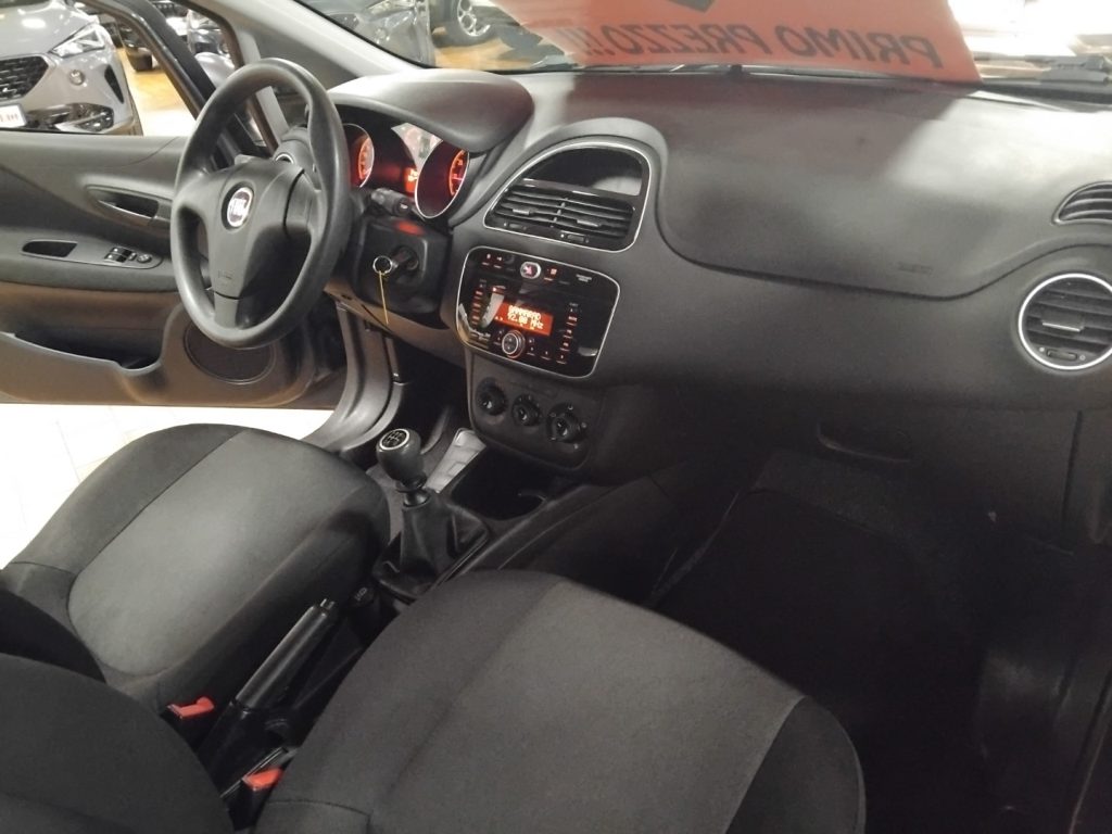 FIAT Punto 1.2 8V 5 porte Street - 12