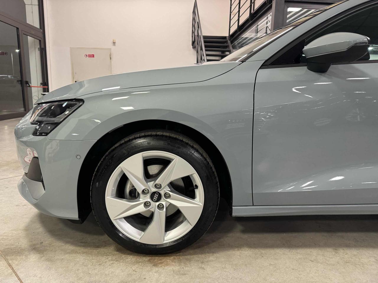 AUDI A3 SPB 30 TDI Business Advanced - 24