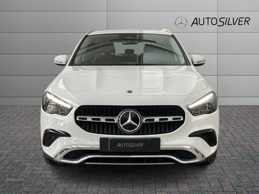 MERCEDES-BENZ GLA 180 d Automatic Progressive Advanced auto - 3