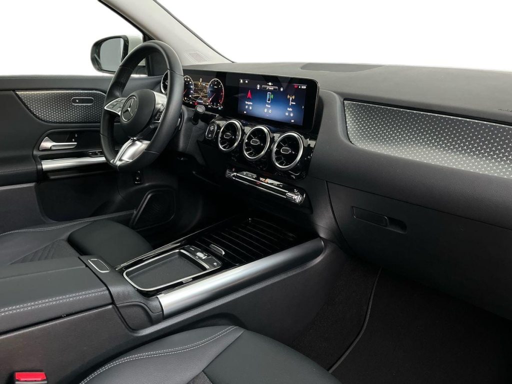 MERCEDES-BENZ GLA 180 d Automatic Progressive Advanced auto - 16