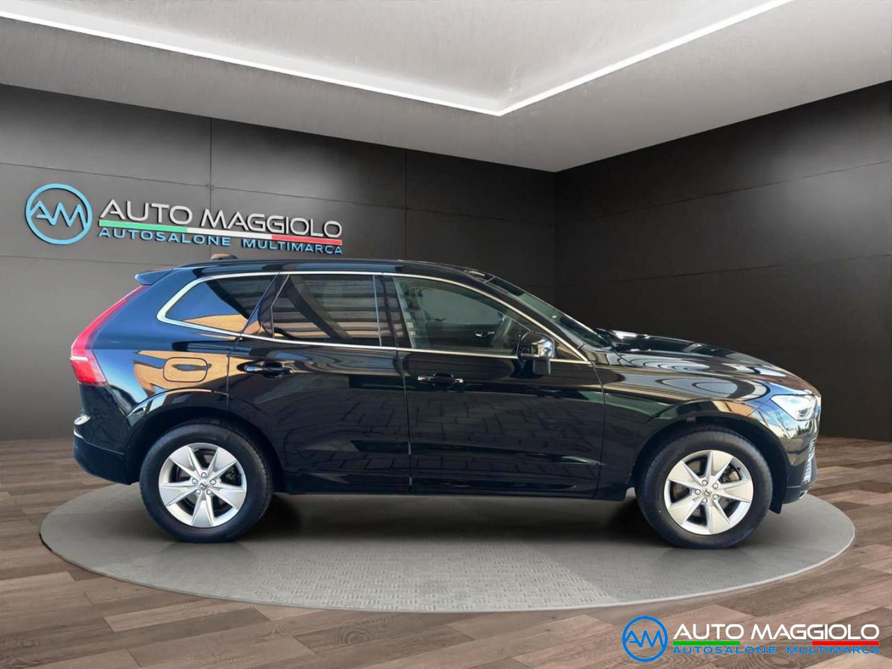 VOLVO XC60 B4 (d) AWD automatico Core PREZZO REALE - 4