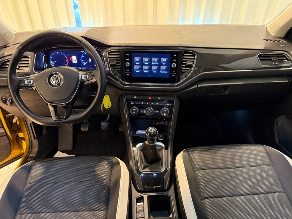 VOLKSWAGEN T-Roc 1.5 TSI Advanced Full LED 18 Camera AppConnect - 6