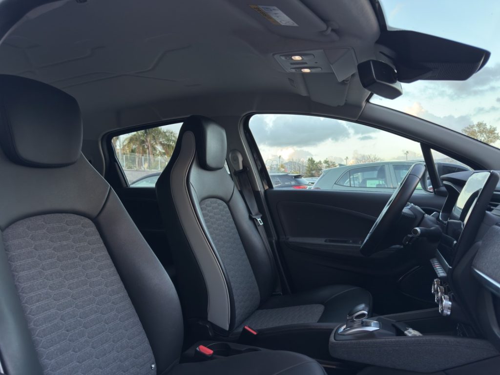 RENAULT ZOE Intens R135 - 18