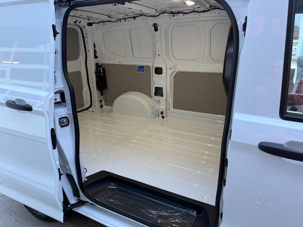 VOLKSWAGEN Transporter 2.0 TDI Van LED App connect Bluetooth - 10