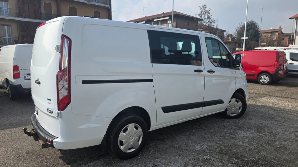 FORD Transit Custom 300 2.0 TDCi 170 PC-DC Furgone Trend 6posti - 4
