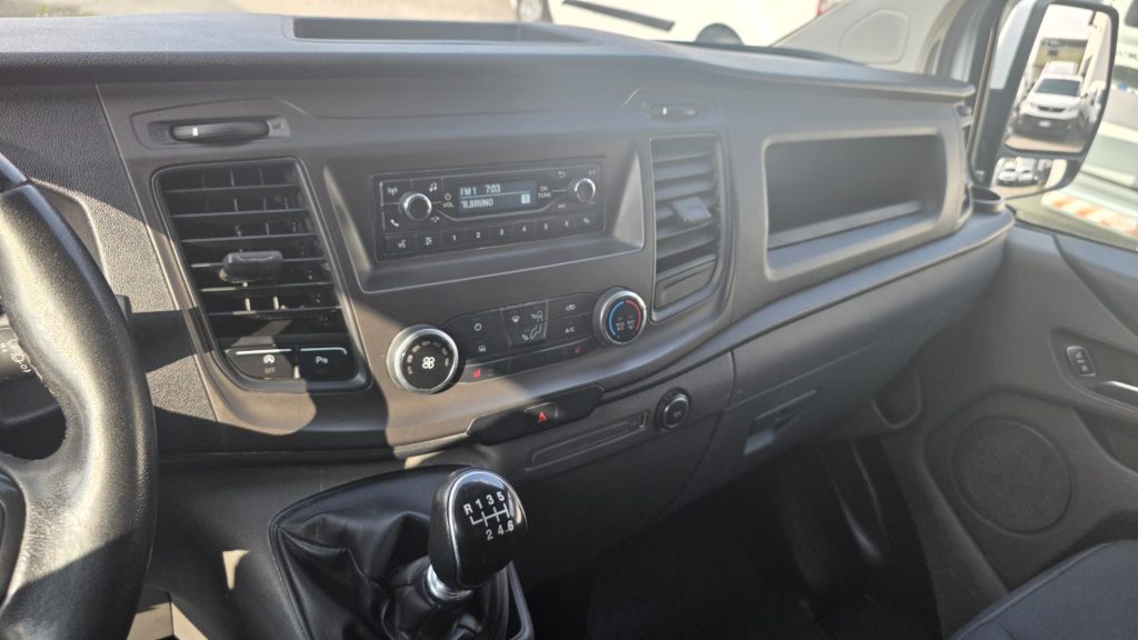 FORD Transit Custom 300 2.0 TDCi 170 PC-DC Furgone Trend 6posti - 13