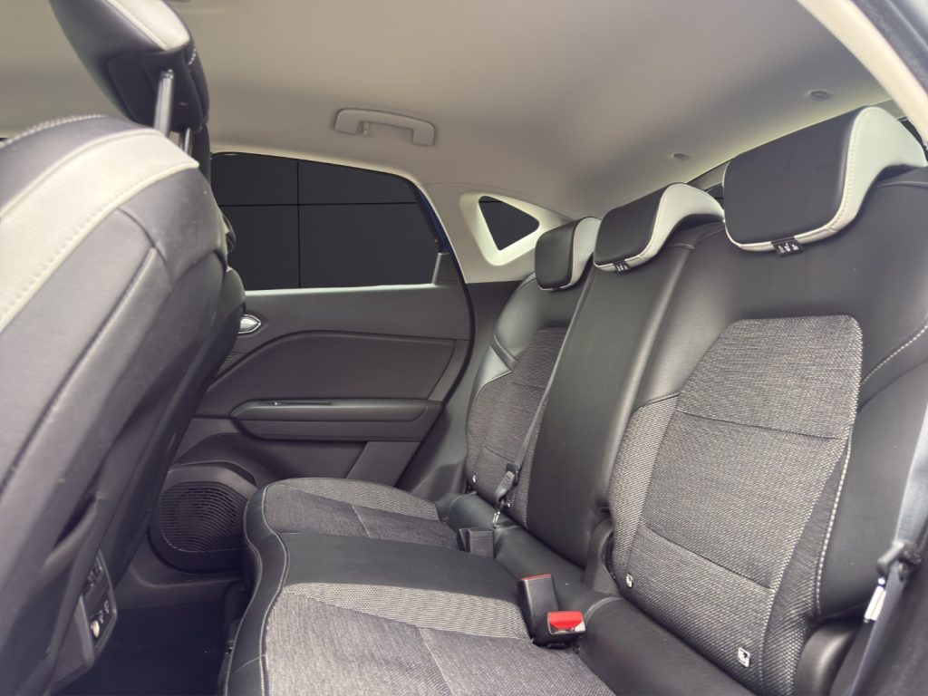 RENAULT Captur Plug-in Hybrid E-Tech 160 CV Intens - 13